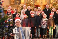 Zdjęcie: uczestnicy koncertu świątecznego