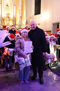 Zdjęcie: uczestnicy koncertu świątecznego