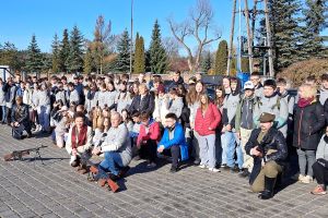 Zdjęcie: uczestnicy biegu Tropem Wilczym